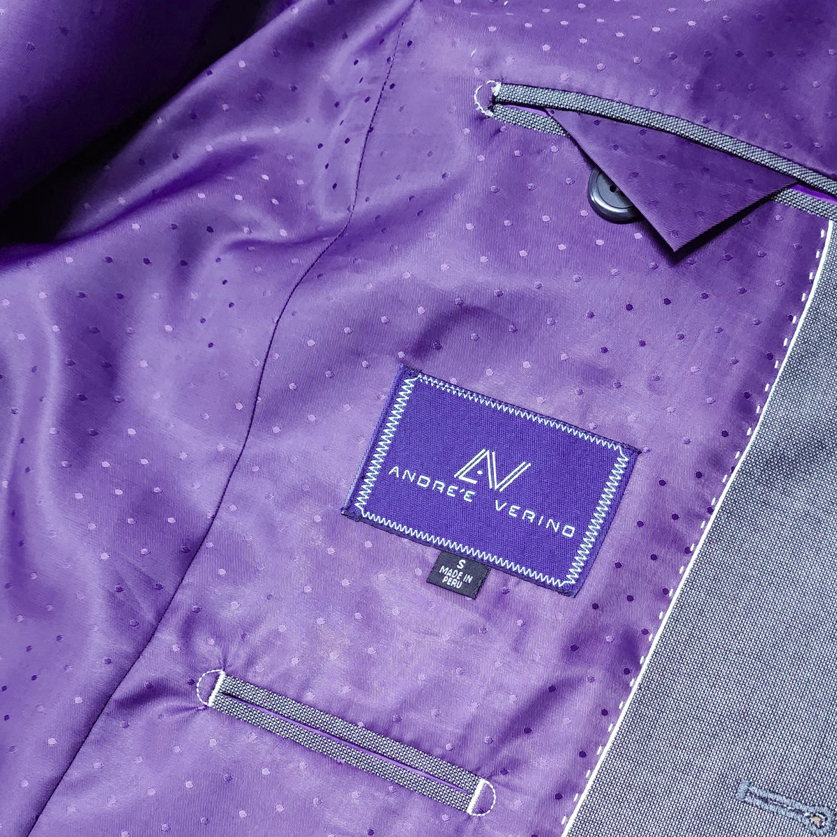 Traje ModernFit lanilla stretch color gris texturizado.